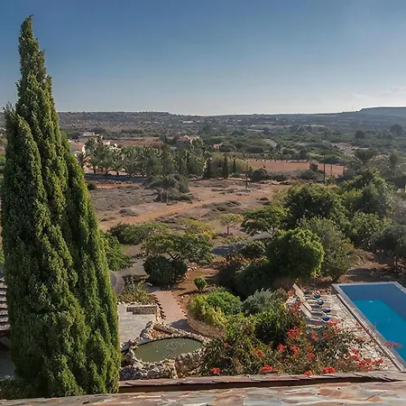 Villa Foothills, Exquisite 5bdr With Pool And Stunning Views Ayia Napa
