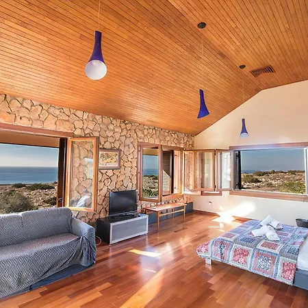 Foothills, Exquisite 5bdr With Pool And Stunning Views Villa