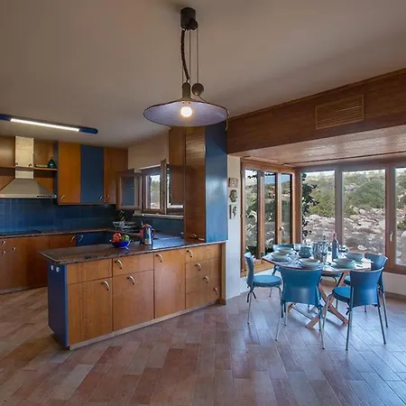 Foothills, Exquisite 5bdr With Pool Villa Ayia Napa