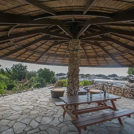 Foothills, Exquisite 5bdr With Pool Ayía Nápa