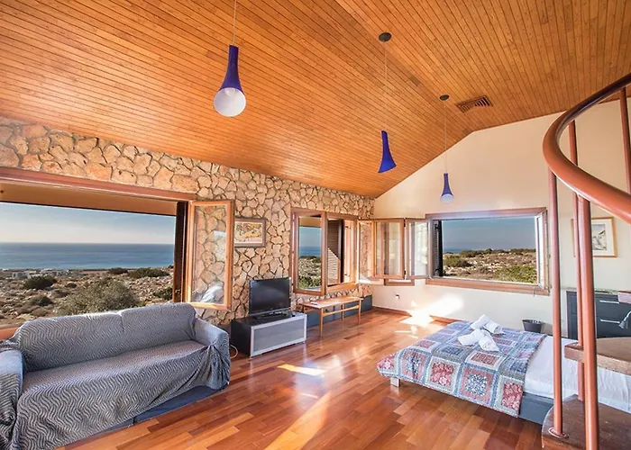 Foothills, Exquisite 5bdr With Pool Vila *