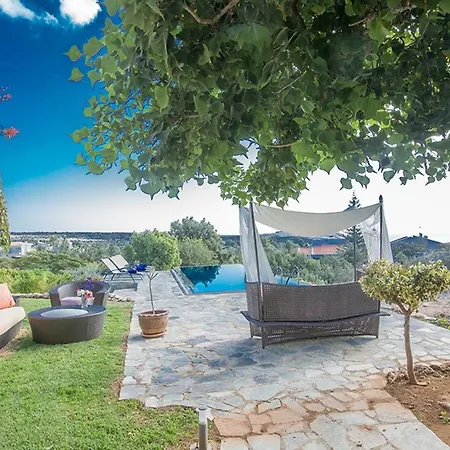 Foothills, Exquisite 5bdr With Pool